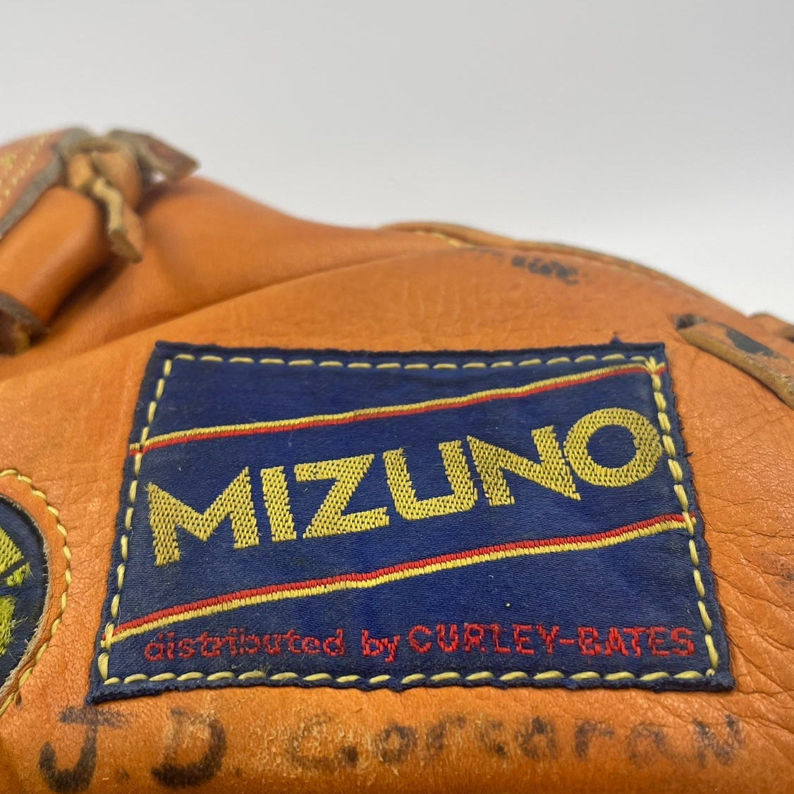 Mizuno MT2060 12.75 crest Outfield Lefty Baseball Glove - photo 5
