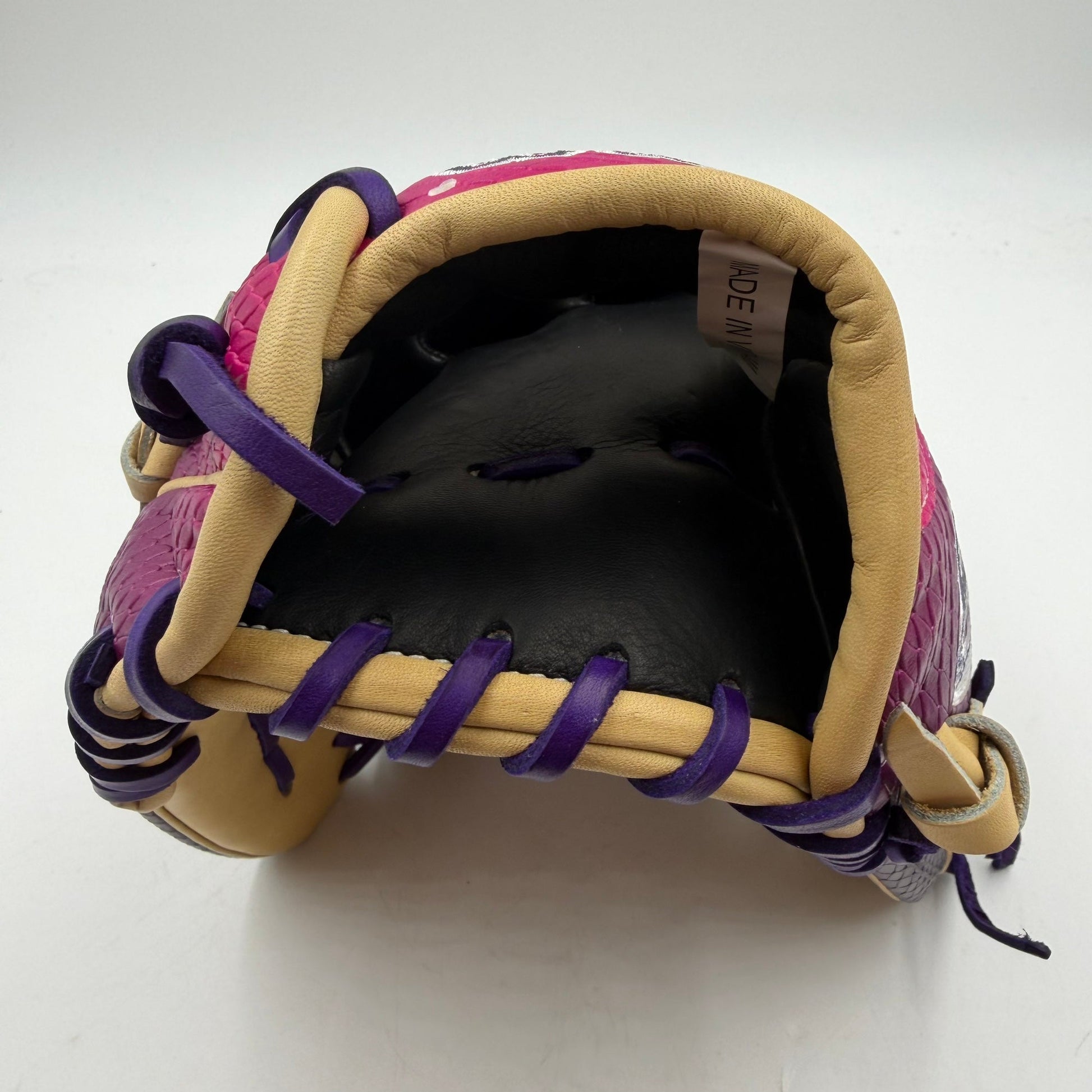 Wilson A2000 1786 11.5 Infield Baseball Glove - photo 4