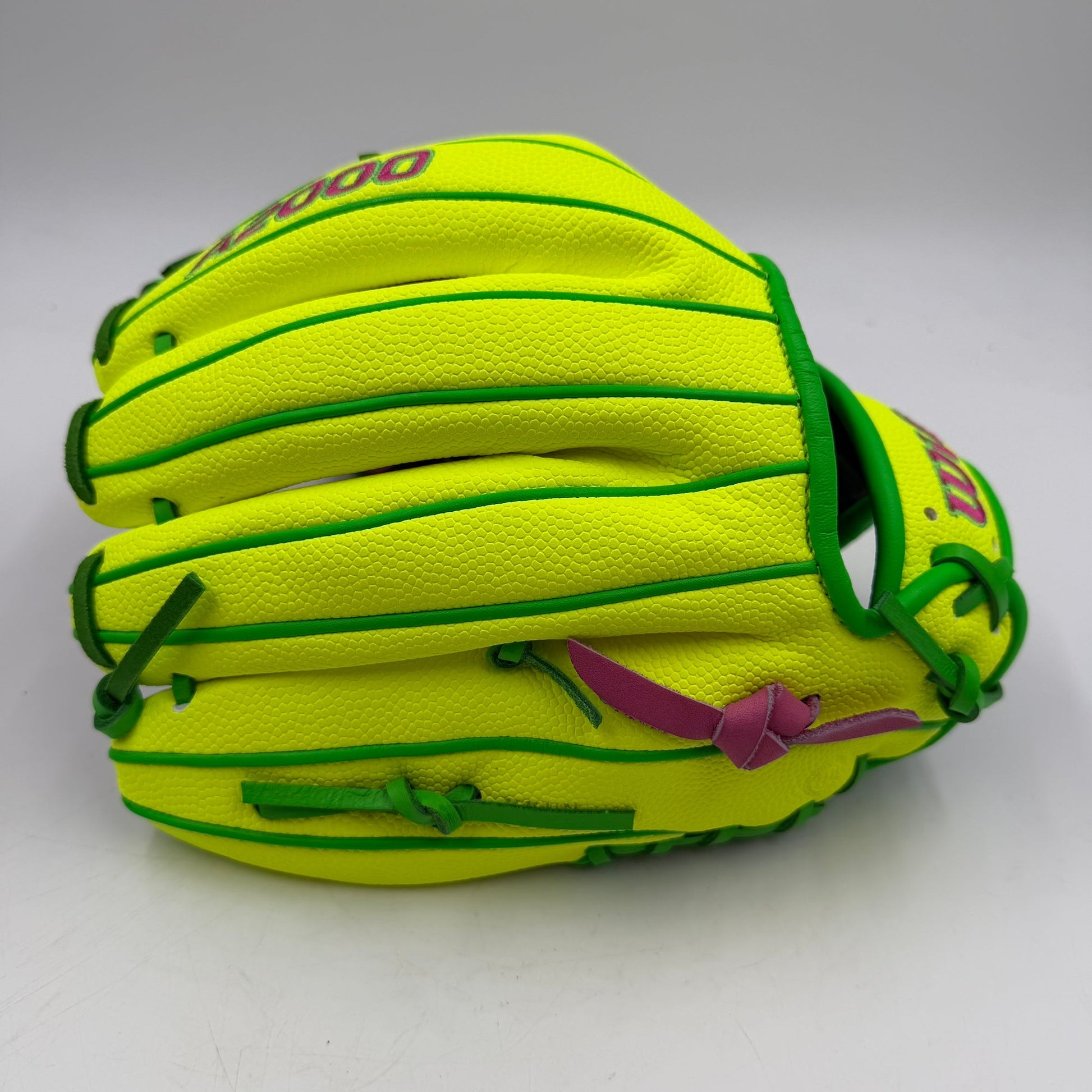 Wilson A2000 1975 11.75 March 2026 GOTM Infield Baseball Glove - photo 2