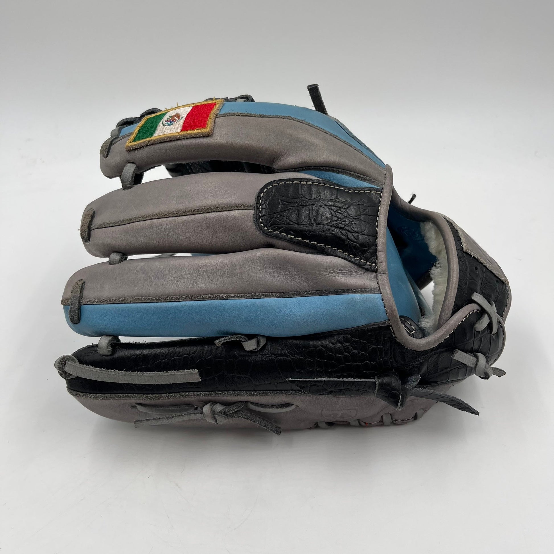 44 Pro Signature Series Japan Select 12” Infield Baseball Glove - photo 2