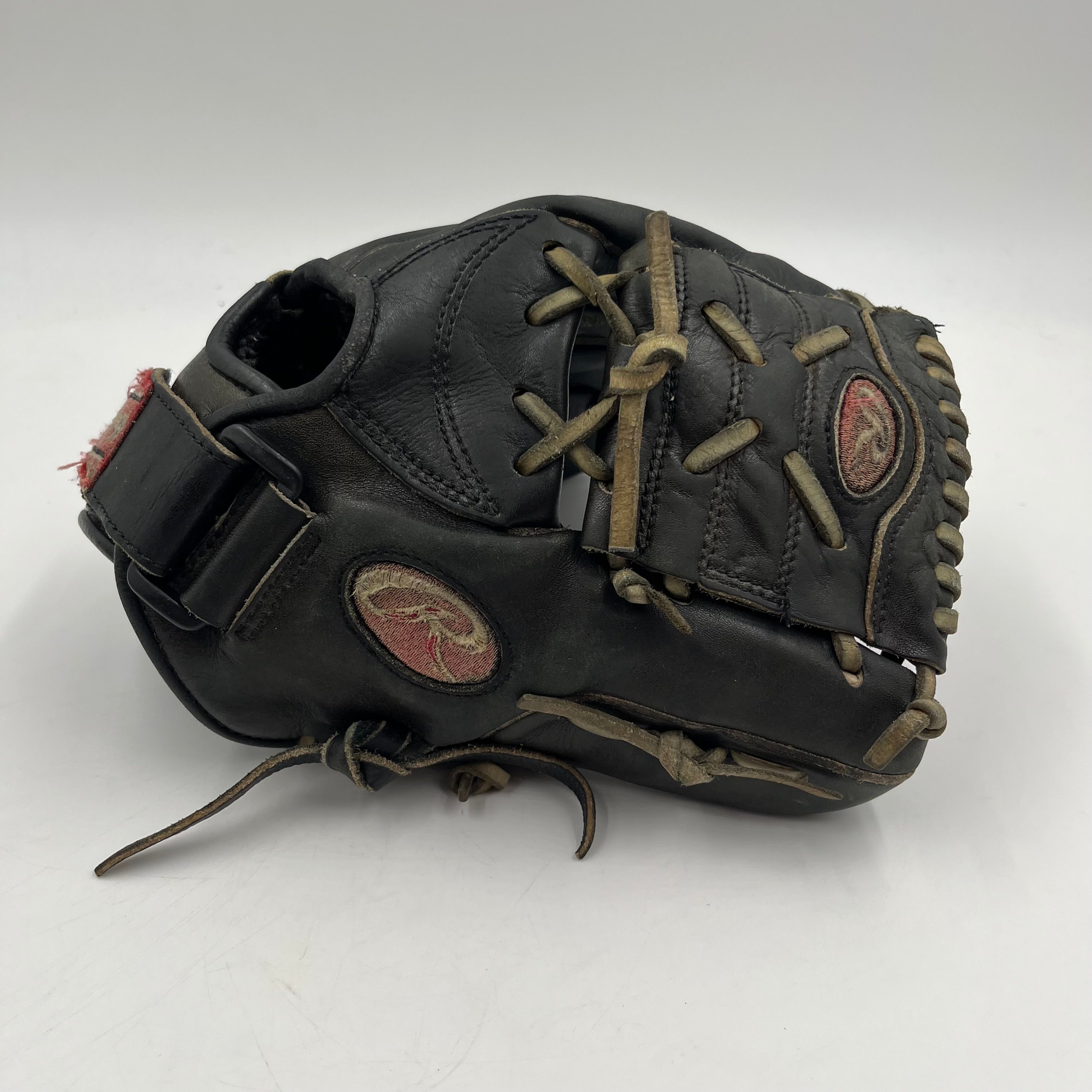 Rawlings Heart of the Hide 10.75 Infield Baseball Glove