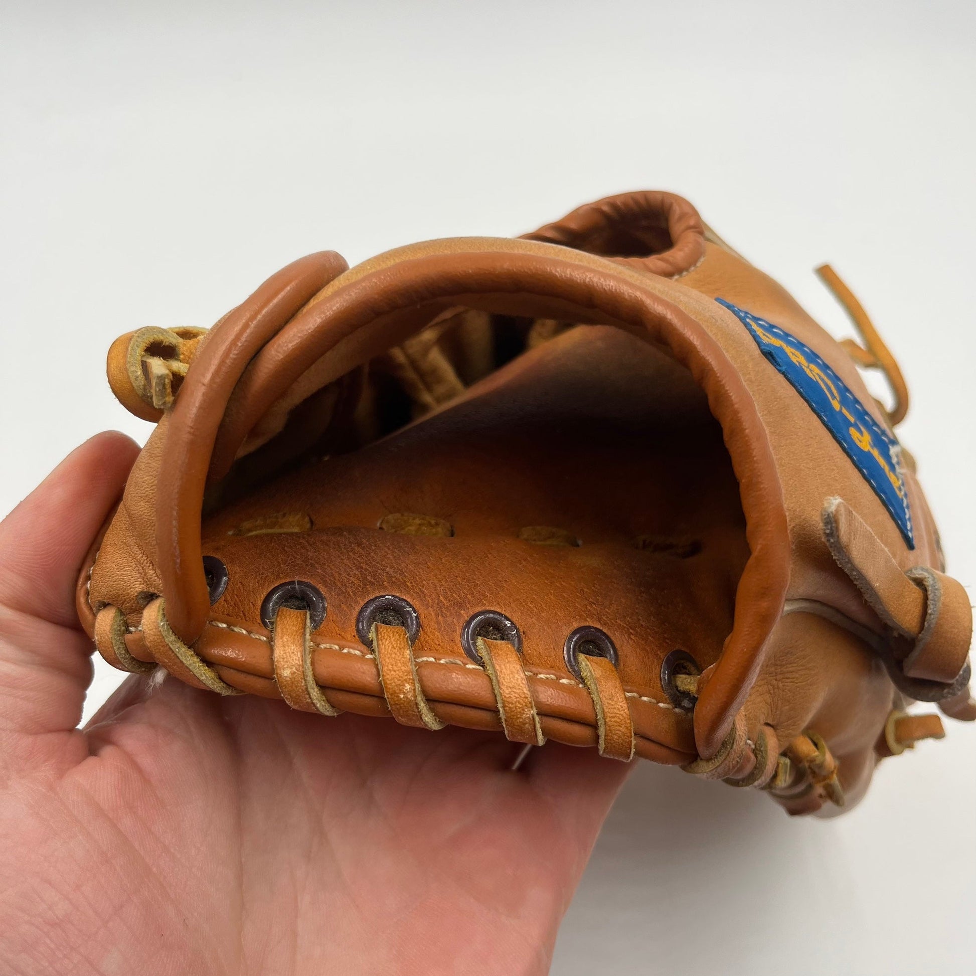 Pro Line A2365 Top Grain Steerhide 11” Infield Baseball Glove - photo 4