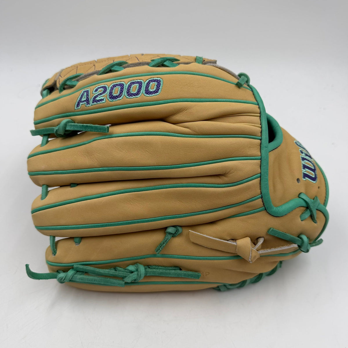 Wilson A2000 SA12DH 12” Pitchers Infield Baseball Glove - photo 2