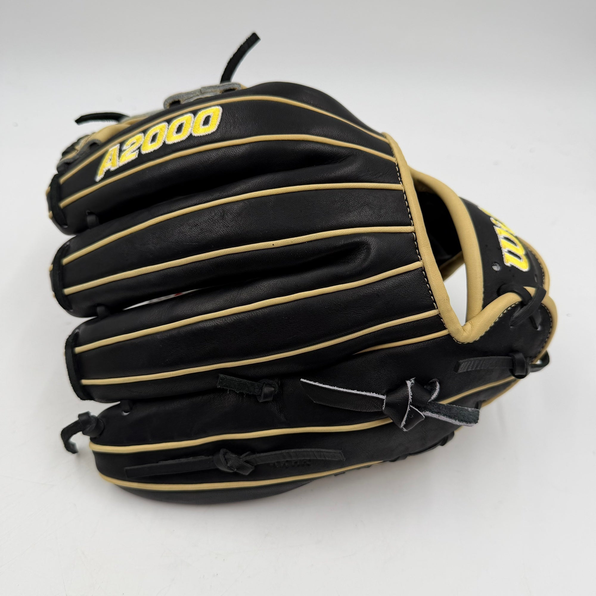 Wilson A2000 1786 11.5 Infield Baseball Glove - photo 2
