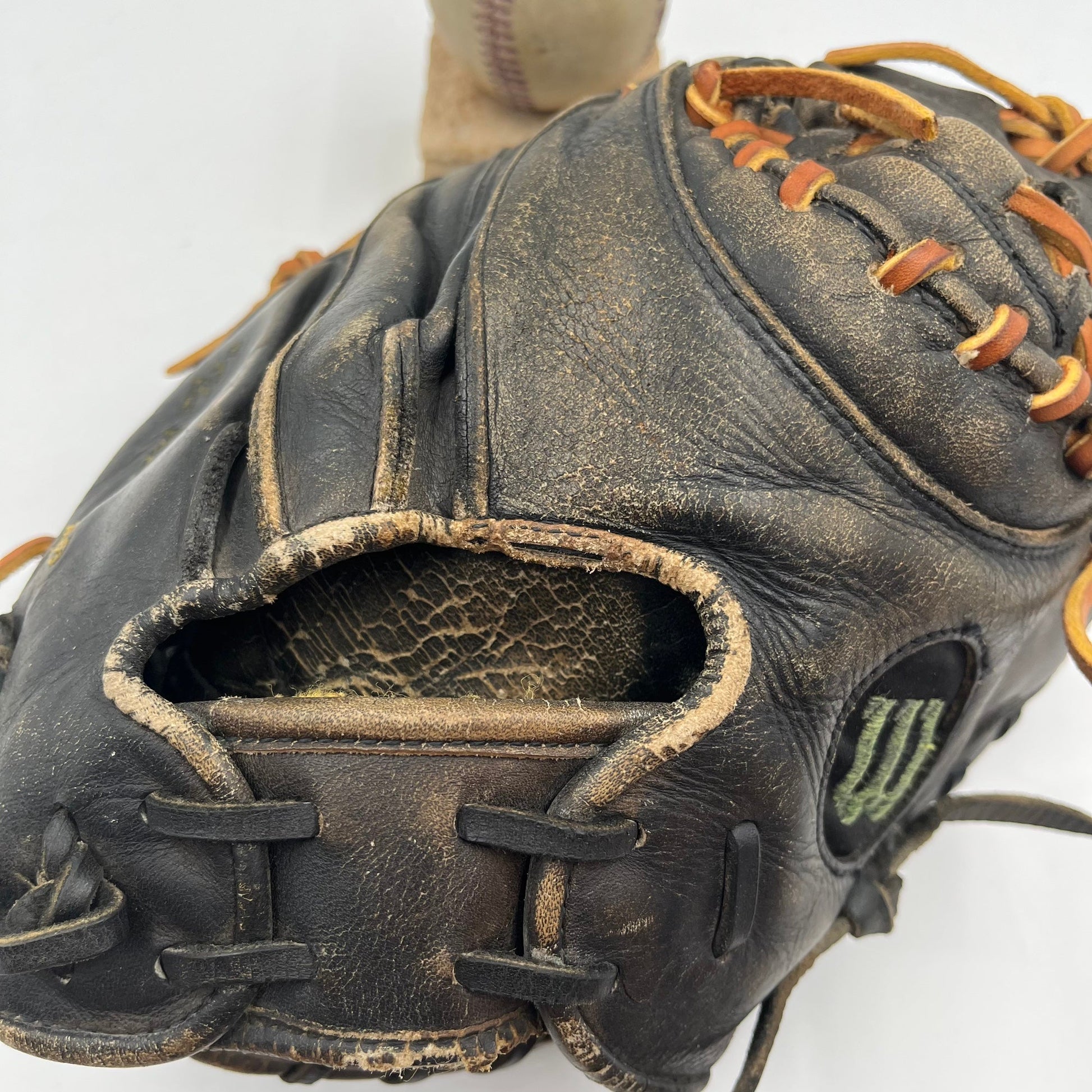 Wilson The A2000 34” Catchers Mitt Baseball Glove - photo 5