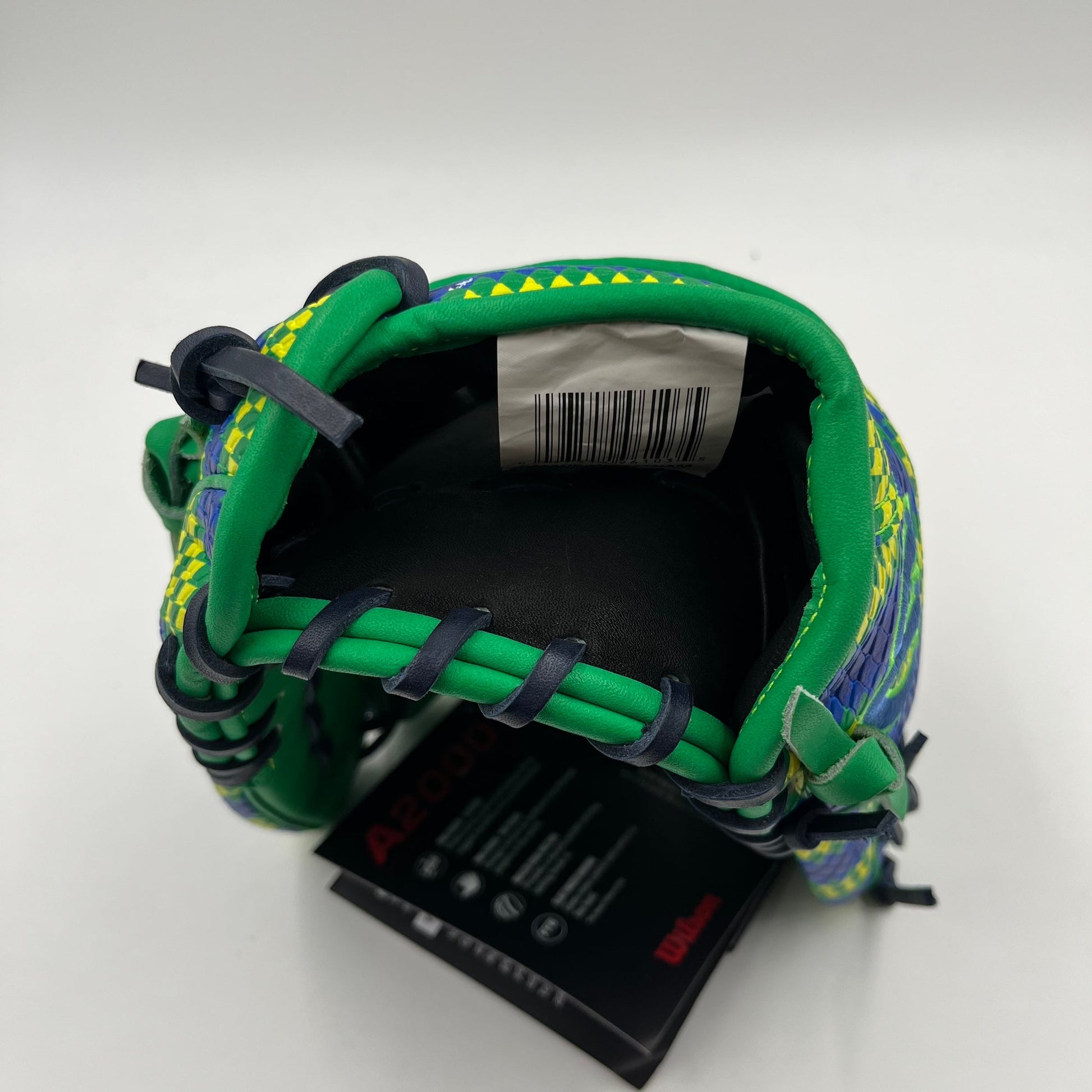 Wilson A2000 Chinook Seedery Dill Pickle 1786 11.5 Infield Baseball Glove - photo 4