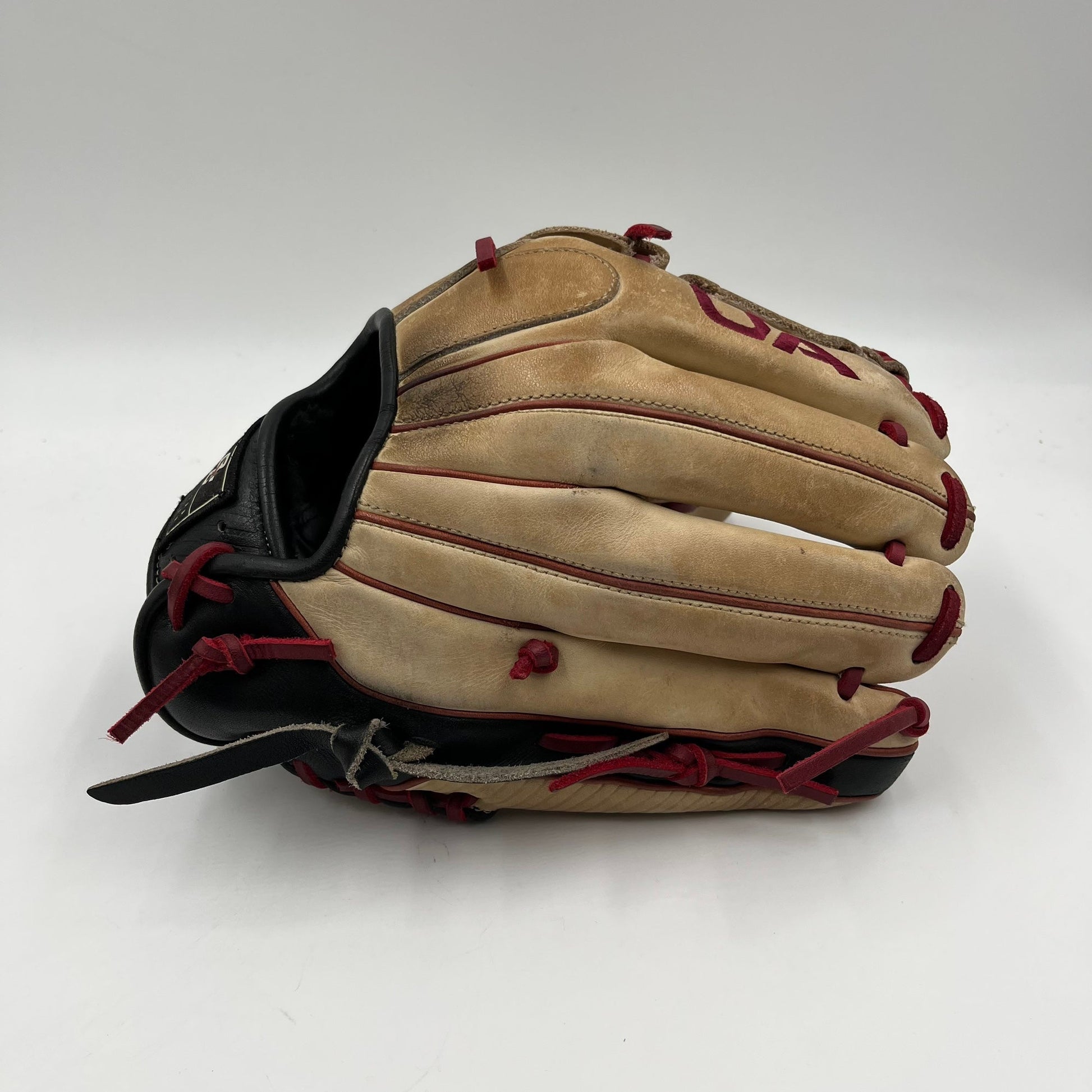 Under Armor Flawless Series 12” Boston College Team Issue Lefty Pitchers Infield Baseball Glove - photo 2