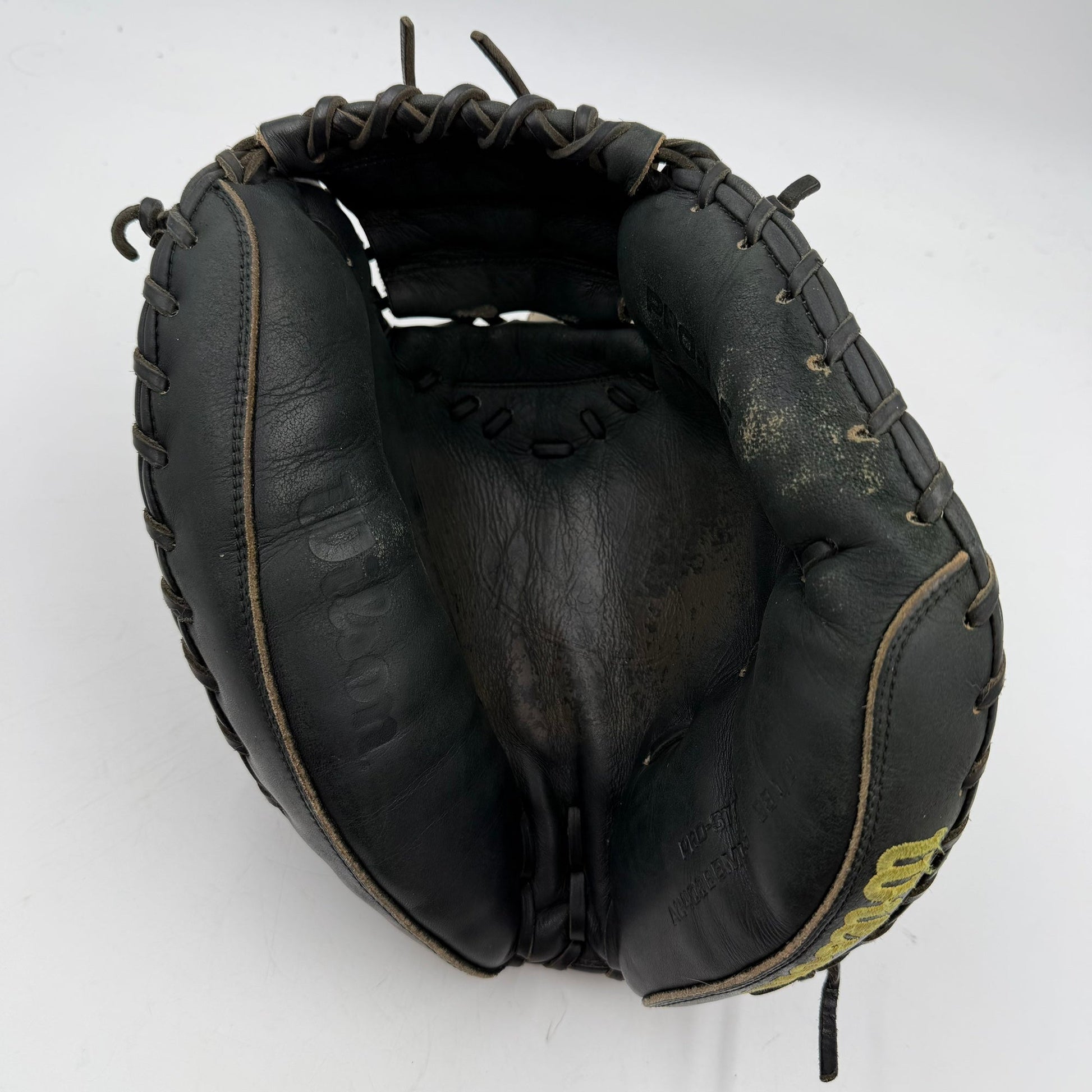 Wilson A2000 M1SS 33.5 Catchers Mitt Baseball Glove - photo 3