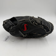 Spalding Yogi Berra Stadium Series 32” Youth Catchers Mitt Baseball Glove - photo 1