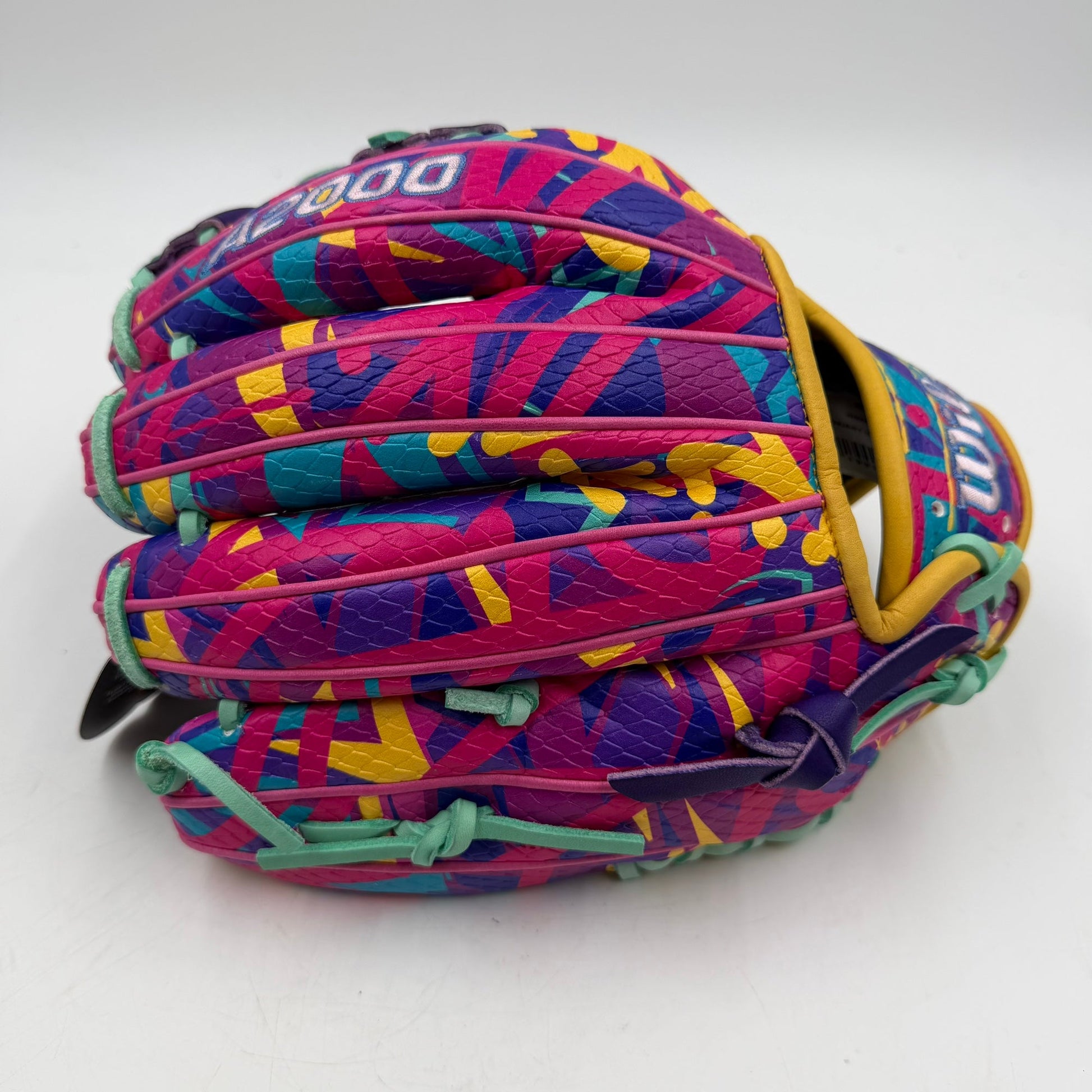 Wilson A2000 1786 11.5 January 2026 GOTM Infield Baseball Glove - photo 2