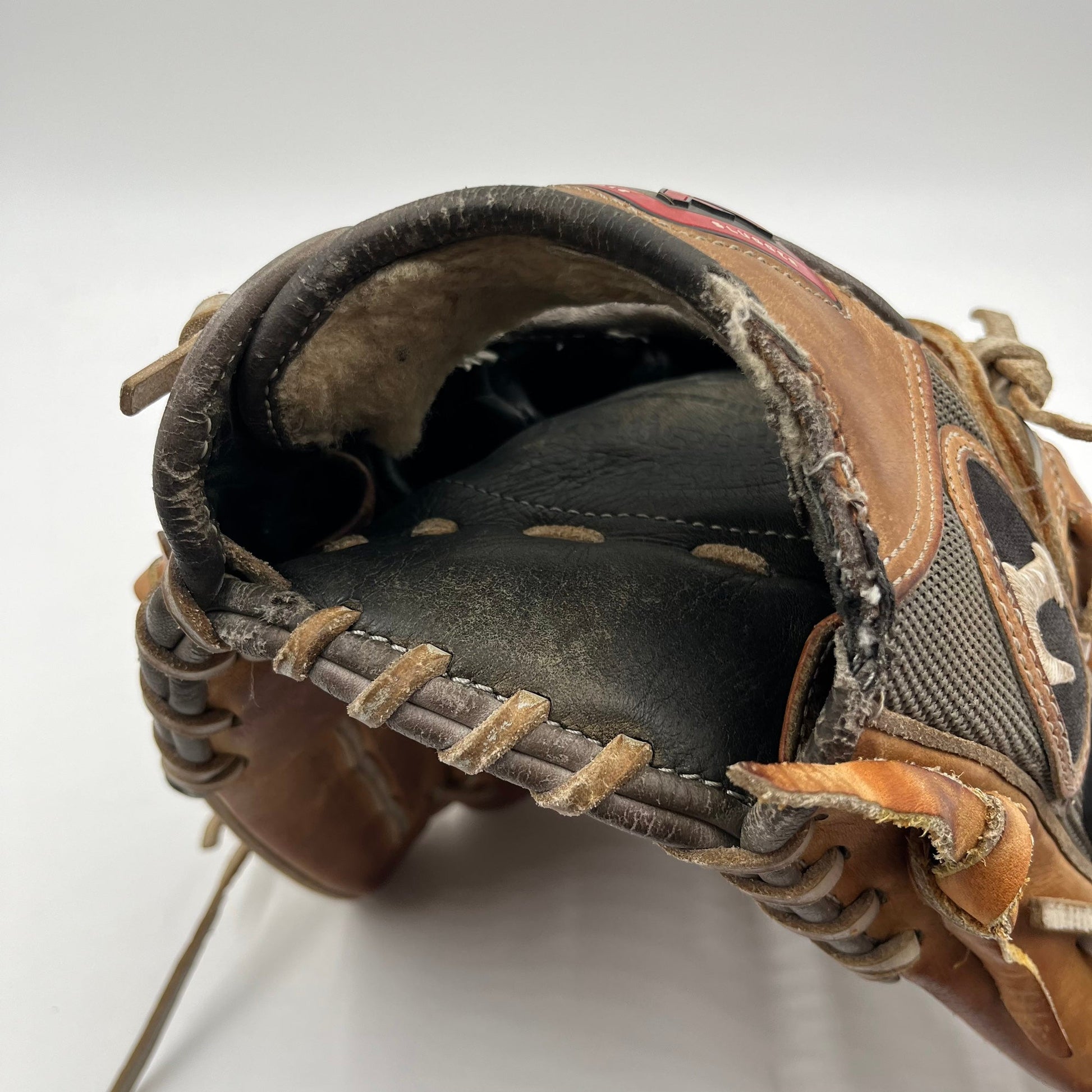 Louisville Slugger Pro Flare 11.5 Infield Baseball Glove - photo 4