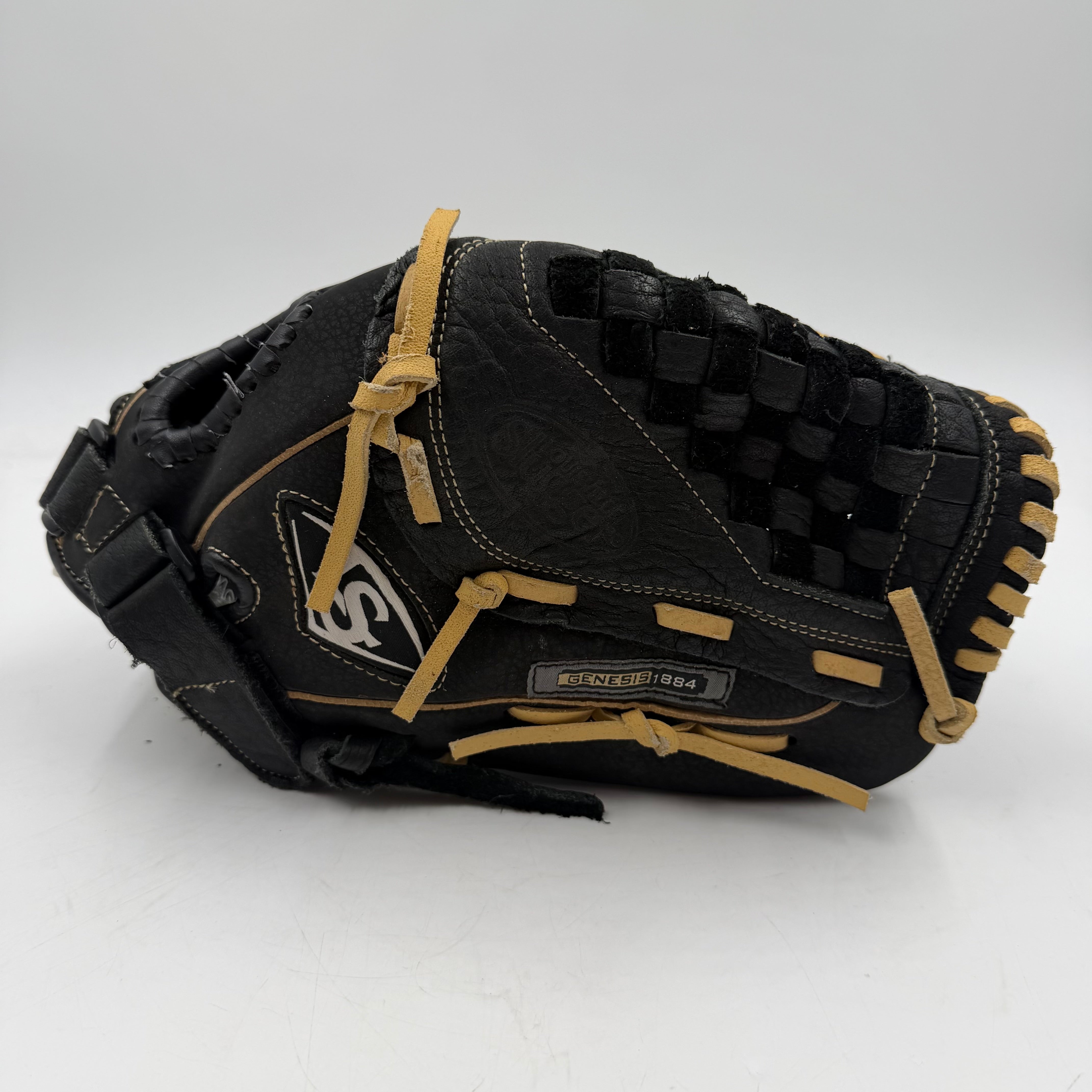 Louisville Slugger genesis series 12.5 outfield softball Baseball Glove