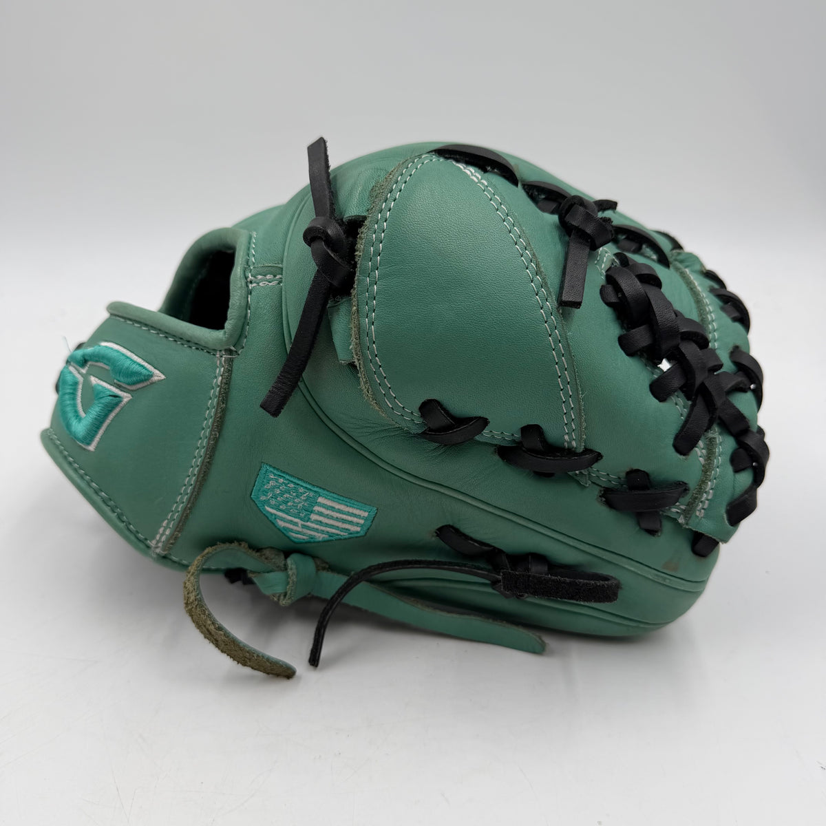 Going Yard 11.5 Pitchers Infield Baseball Glove