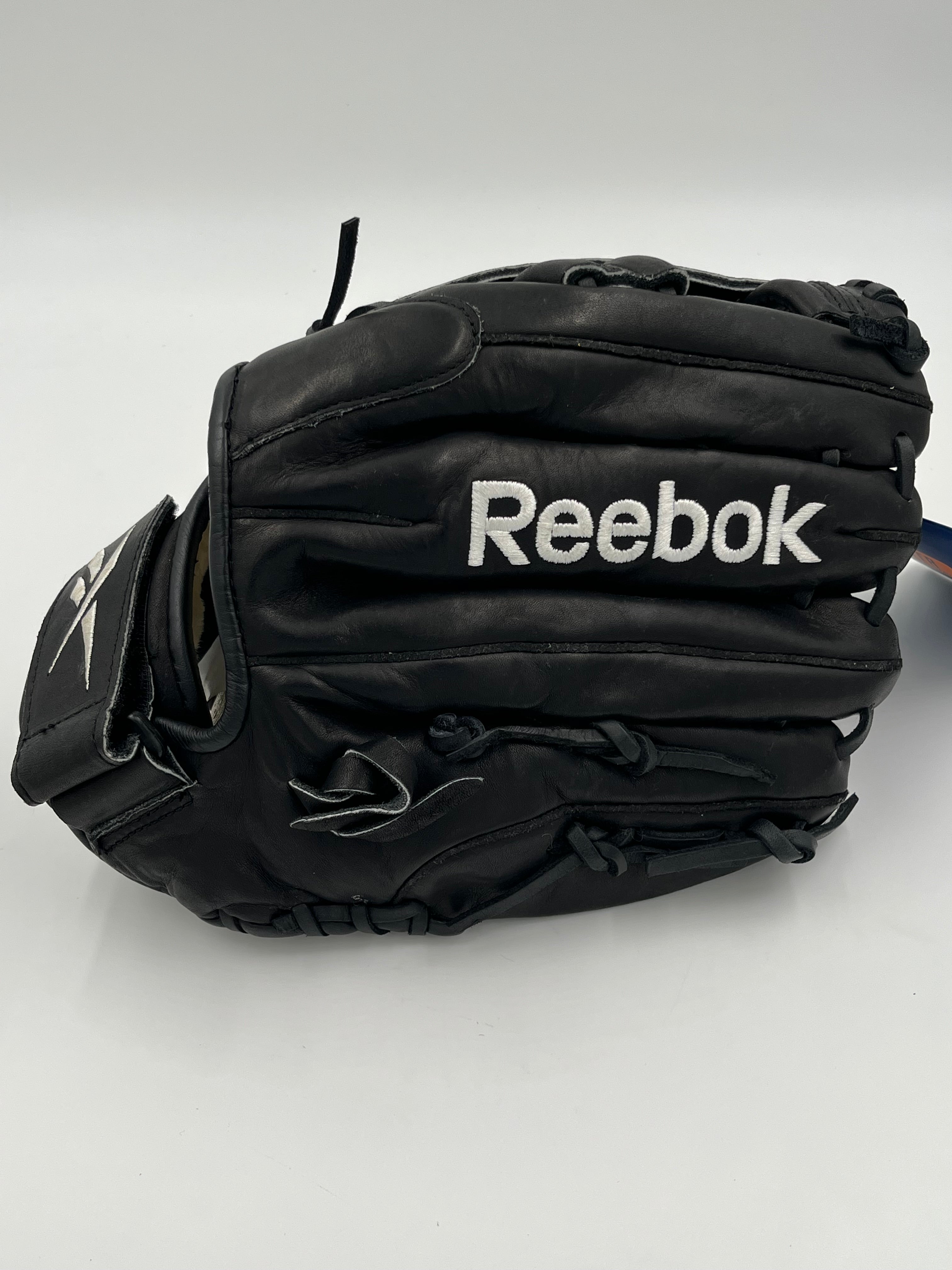 Reebok vr6000 13” lefty Outfield Baseball Glove