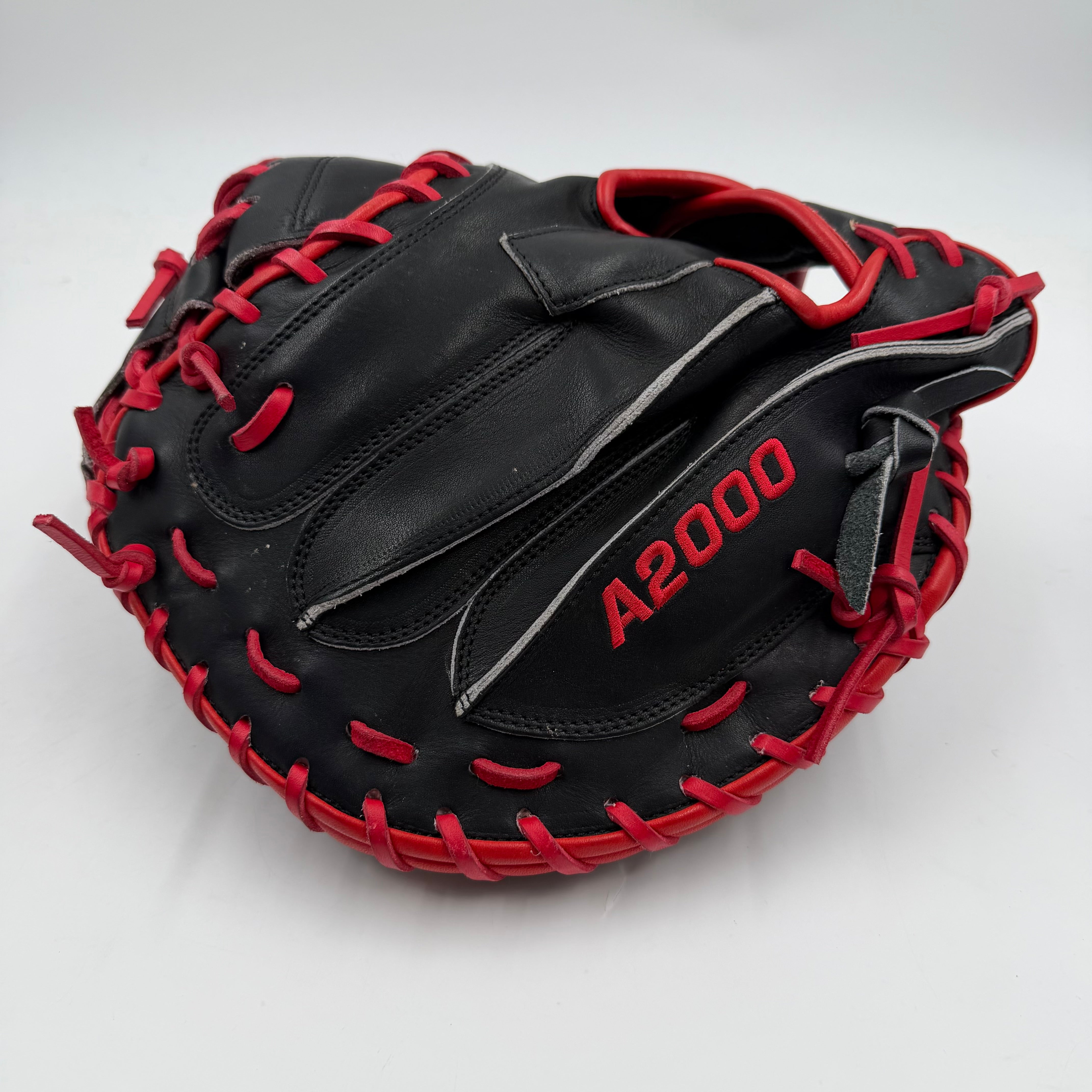 Wilson A2000 1734 34” Texas Tech College Issue Catchers Mitt Baseball Glove