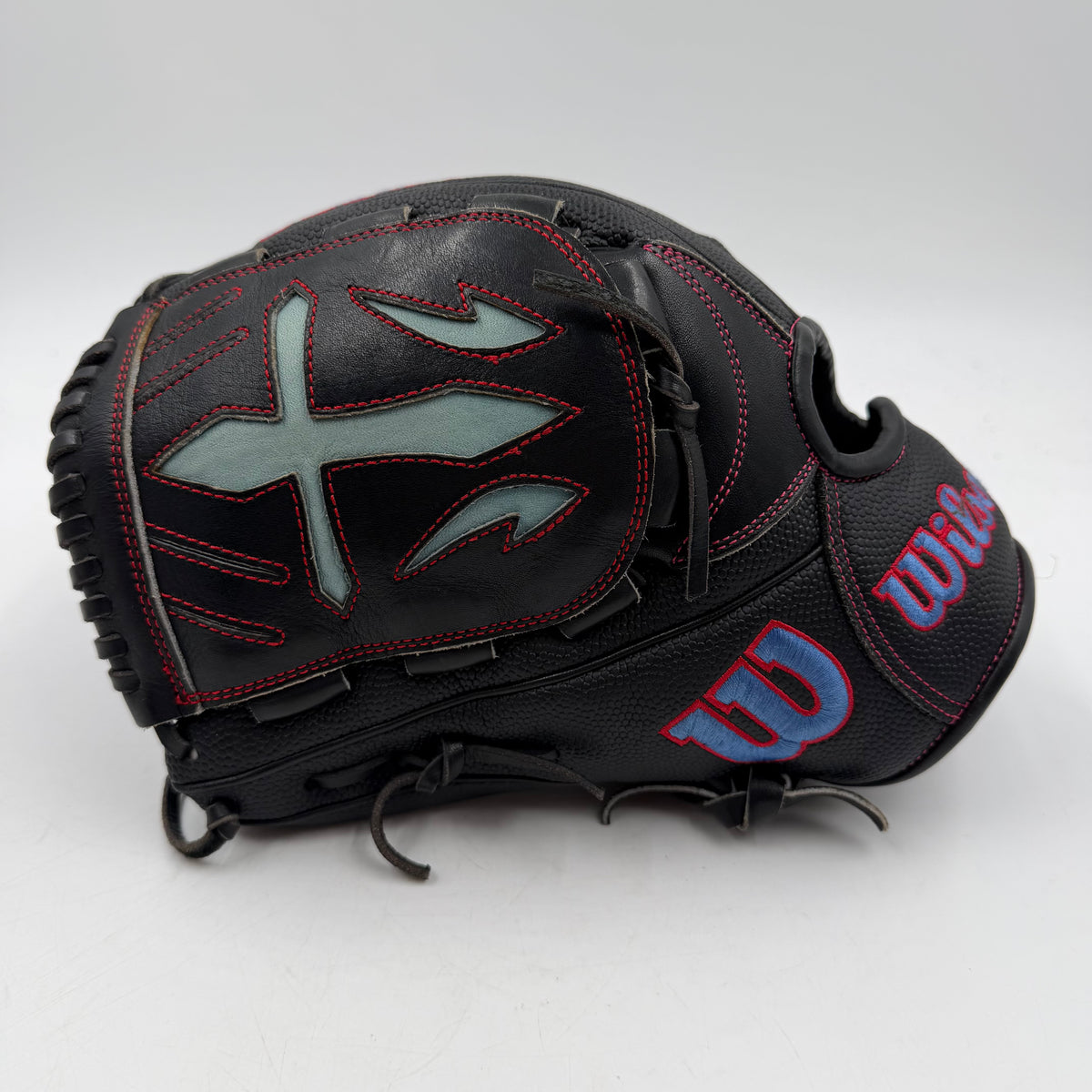Wilson A2000 B23 12” Lefty Pitchers Infield Baseball Glove