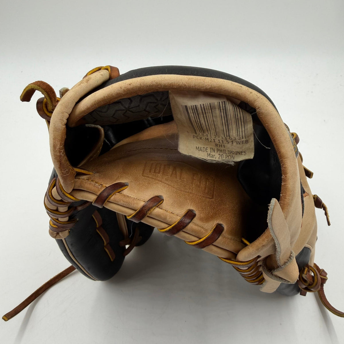 Easton Professional Collection 11.5 Infield Baseball Glove - photo 4