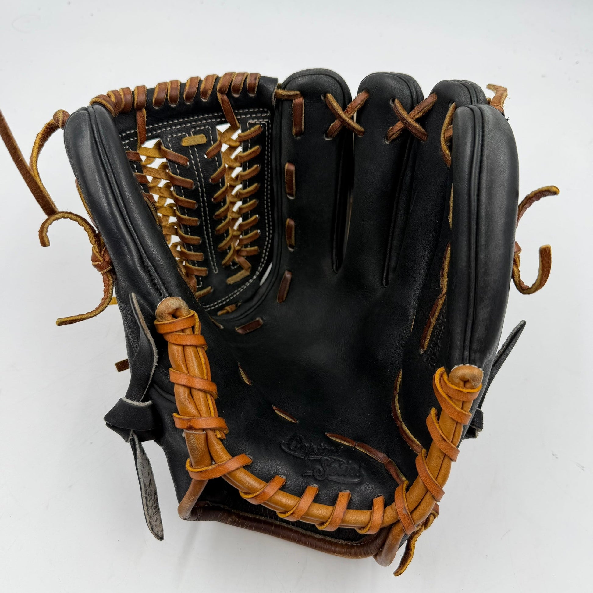 Marucci Capitol Series 11.75 Pitchers Infield Baseball Glove - photo 3