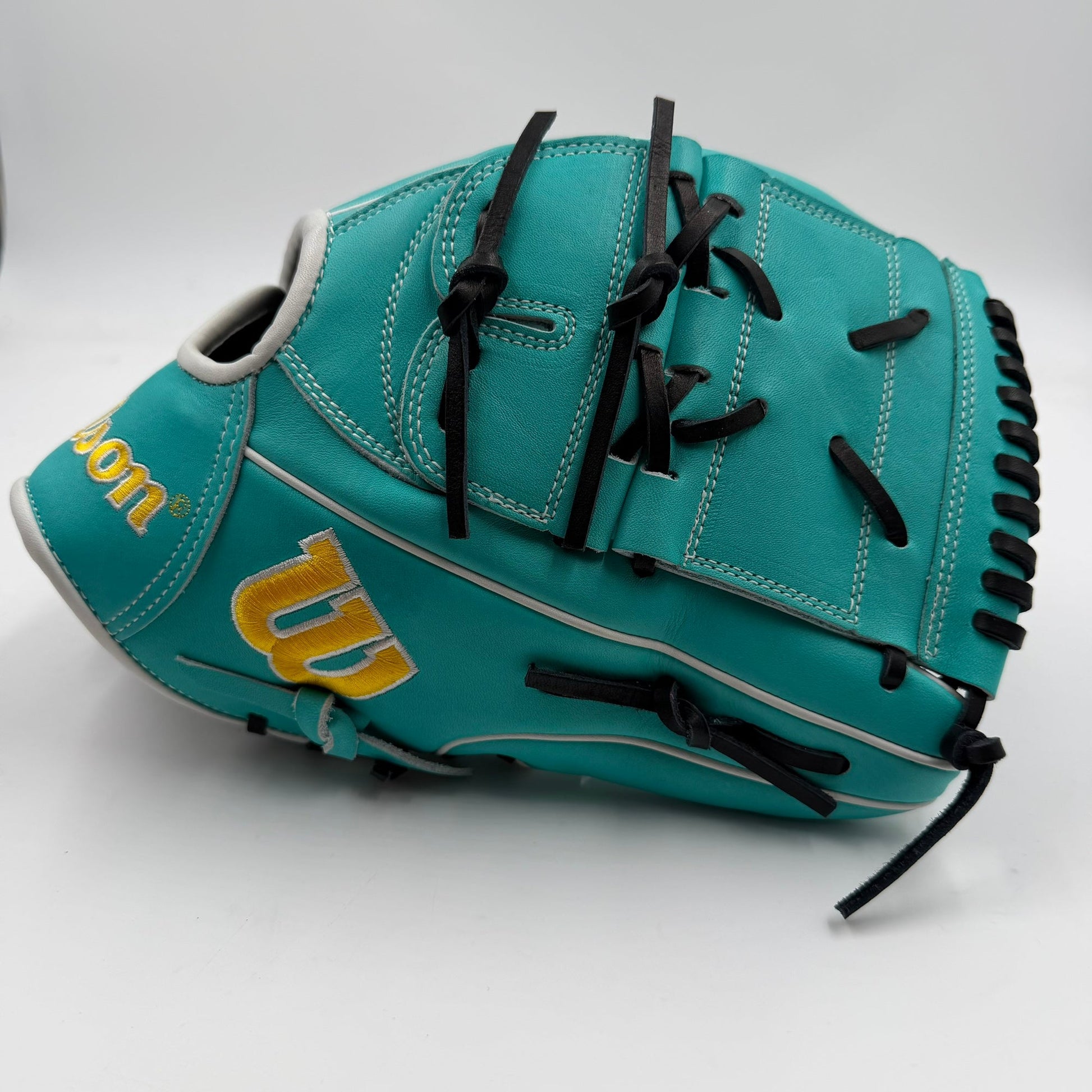 Wilson A2000 SA17 12” Pitchers Infield Baseball Glove - photo 5