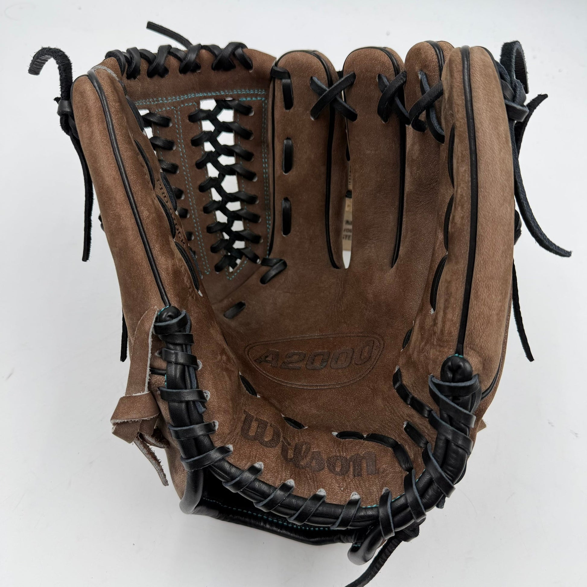 Wilson A2000 D33 11.75 Pitchers Infield Baseball Glove - photo 3