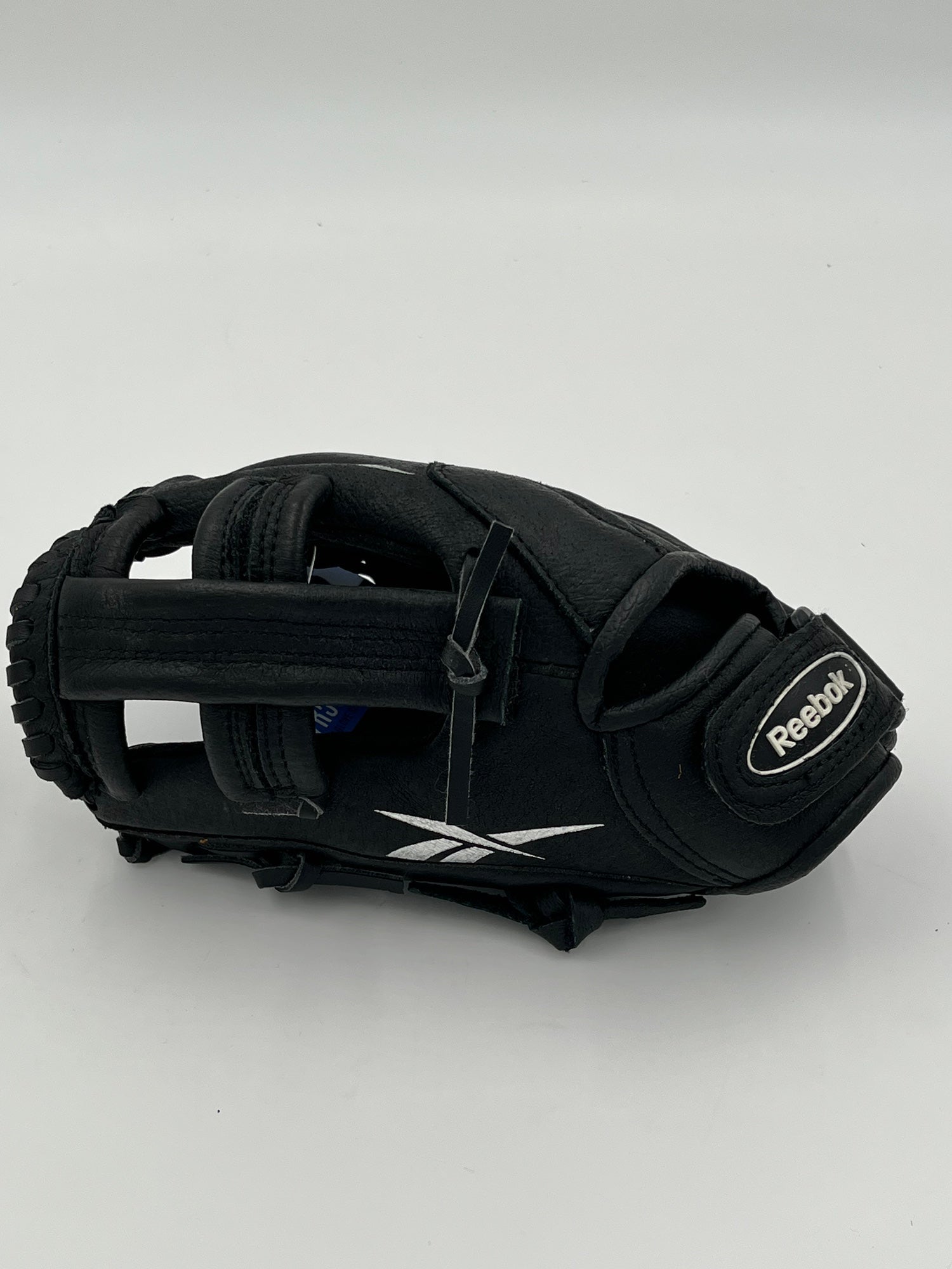 Reebok VR5000 9” lefty Infield Baseball Glove - photo 1