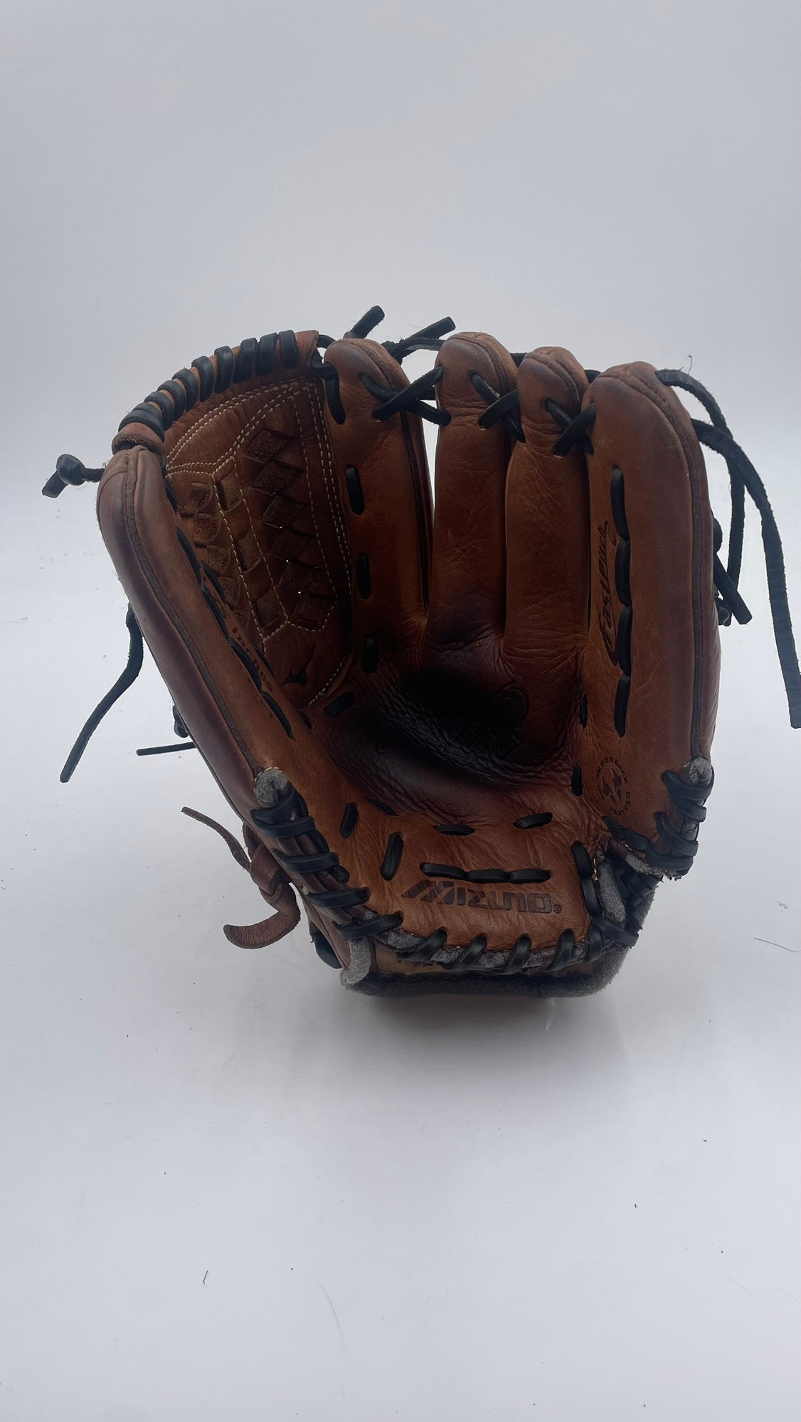 Mizuno mvp series fastpitch 11.75 infield softball Baseball Glove - photo 4