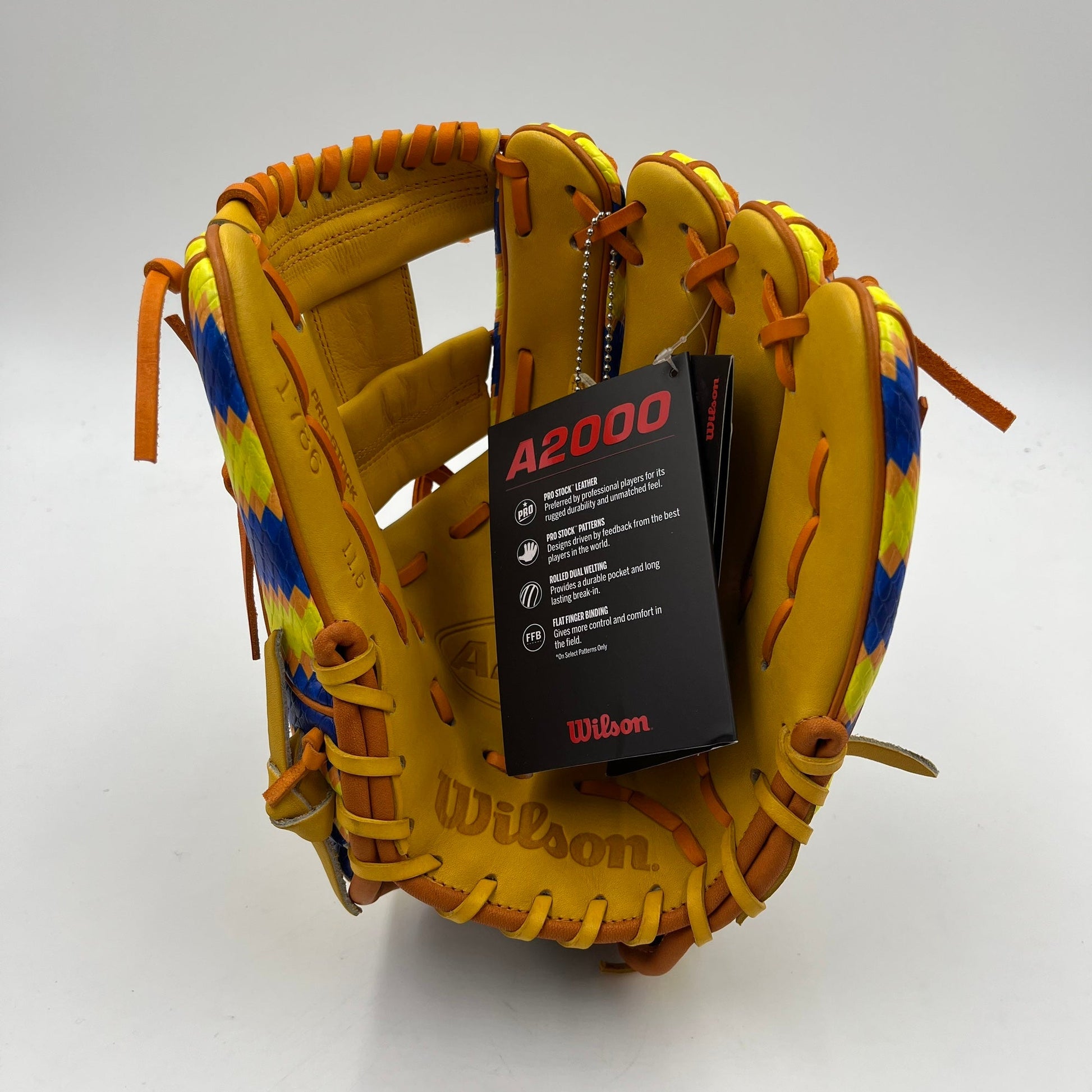 Wilson A2000 Chinook Seedery Hatch Chile 1786 11.5 Infield Baseball Glove - photo 3