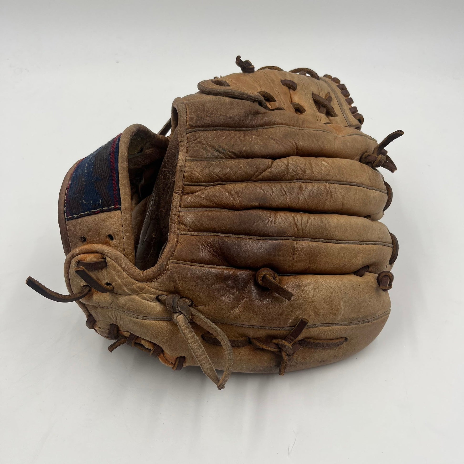 Spalding Maury Wills 11” Lefty Infield Baseball Glove - photo 2