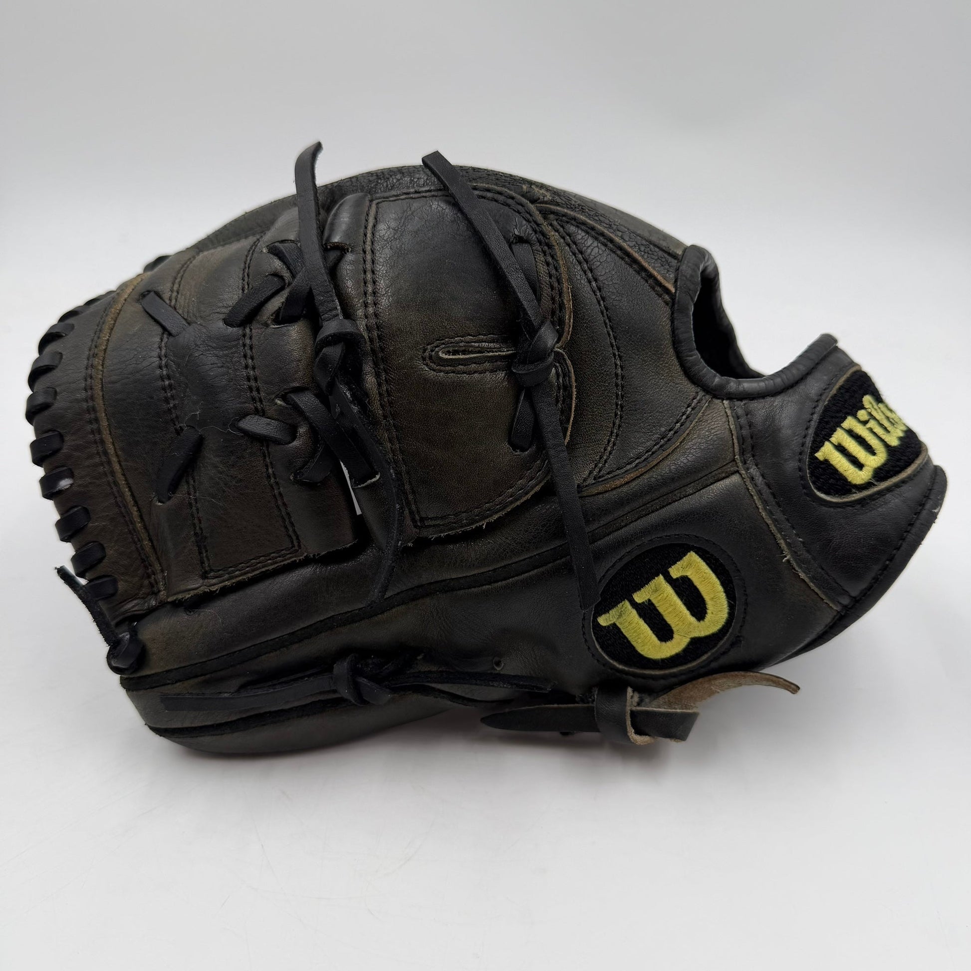 Wilson a2000 CK22 11.75 Lefty Pitchers Infield Baseball Glove - photo 1