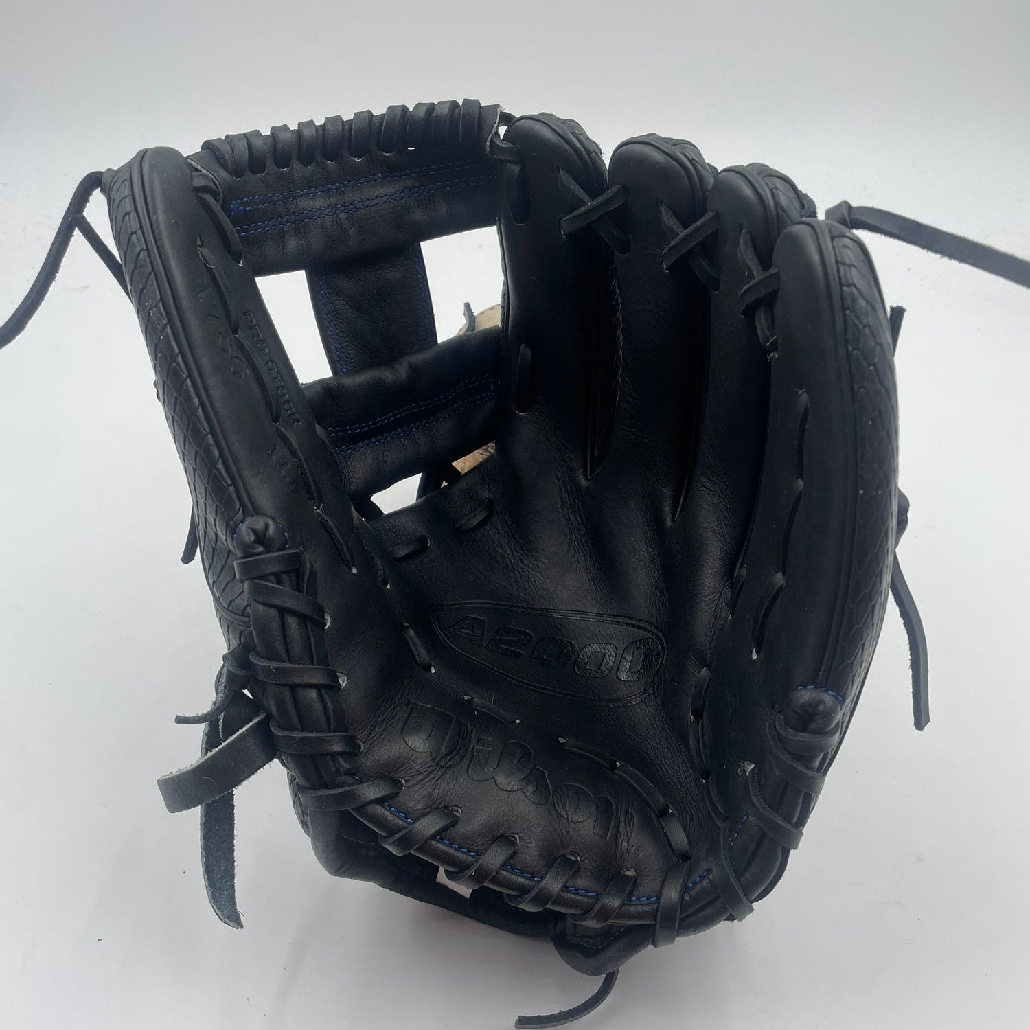 Wilson A2000 1786 11.5 Infield Baseball Glove - photo 3